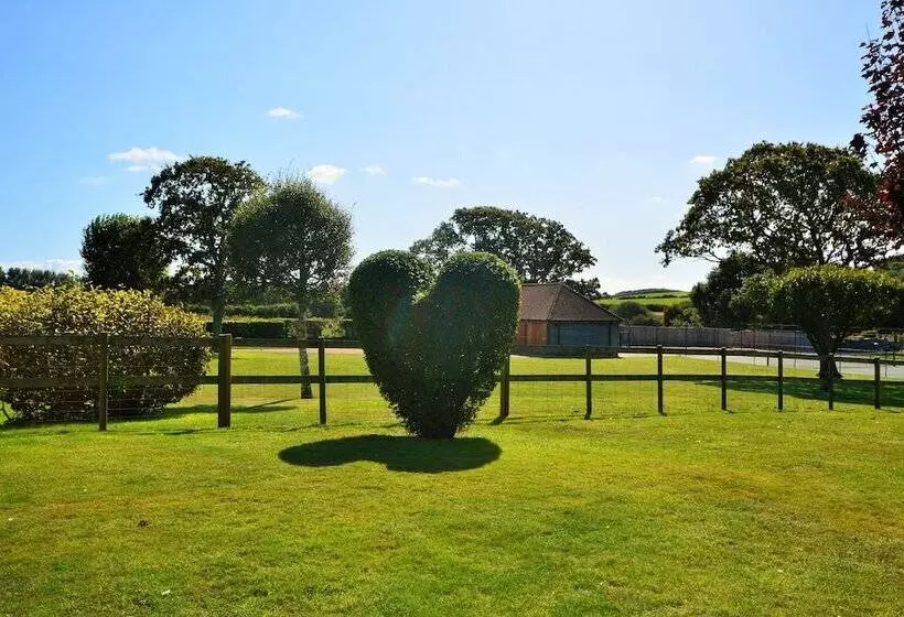 Rookley Farm Lodge