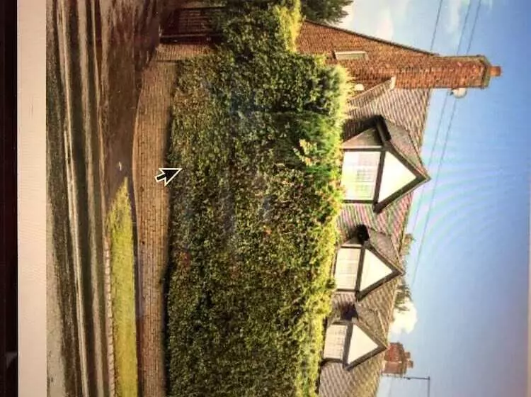 Stunning 3 Bed Cottage