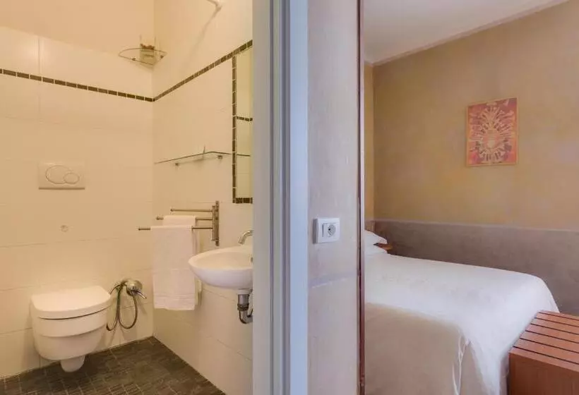 تختخواب و صبحانه Casa Billi