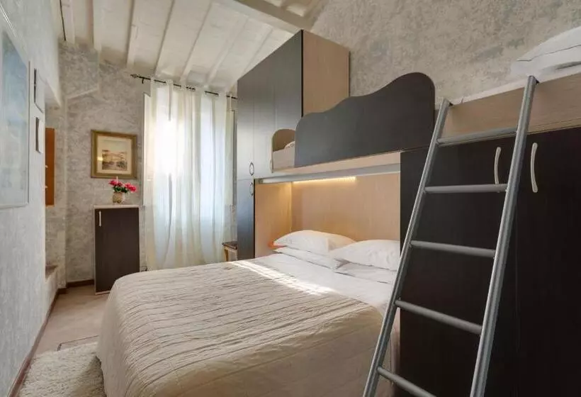 تختخواب و صبحانه Casa Billi