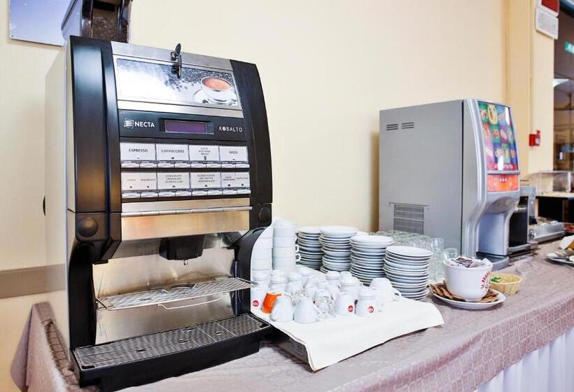 Отель Avana Mare