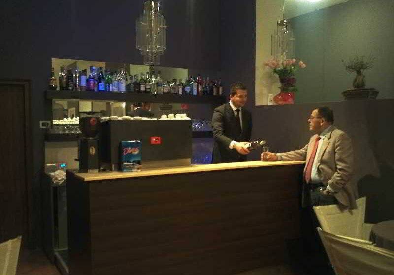 Отель Avana Mare