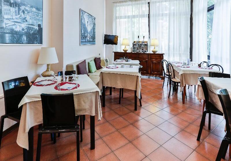 Отель Avana Mare