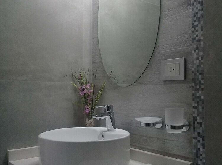 هتل Columbia Palace