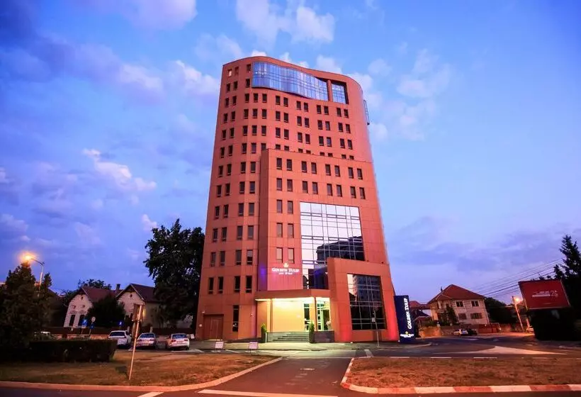 בית מלון כפרי Golden Tulip Ana Tower Sibiu