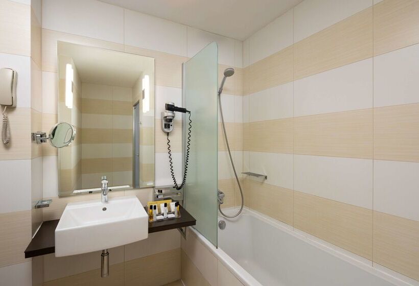 فندق Golden Tulip Ana Tower Sibiu