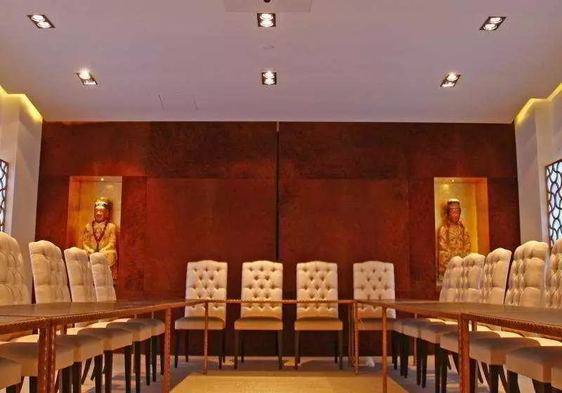 Gran Hotel Nagari Boutique & Spa