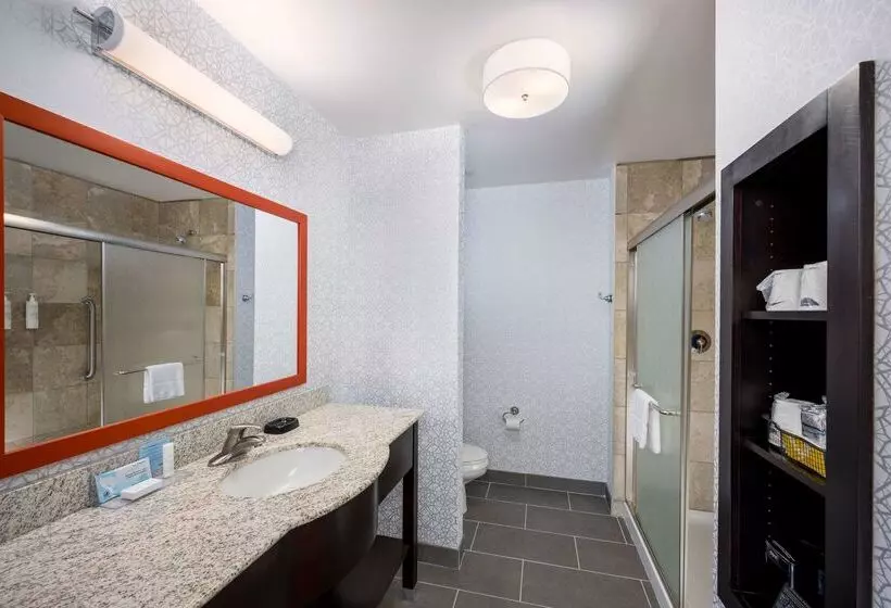 هتل Hampton Inn & Suites Phoenix North/happy Valley