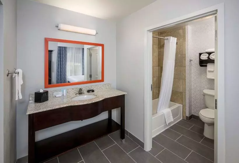 هتل Hampton Inn & Suites Phoenix North/happy Valley