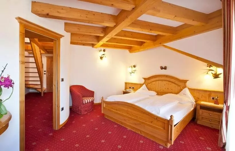 Отель Lagorai Resort & Spa