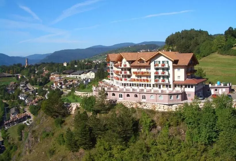 Отель Lagorai Resort & Spa