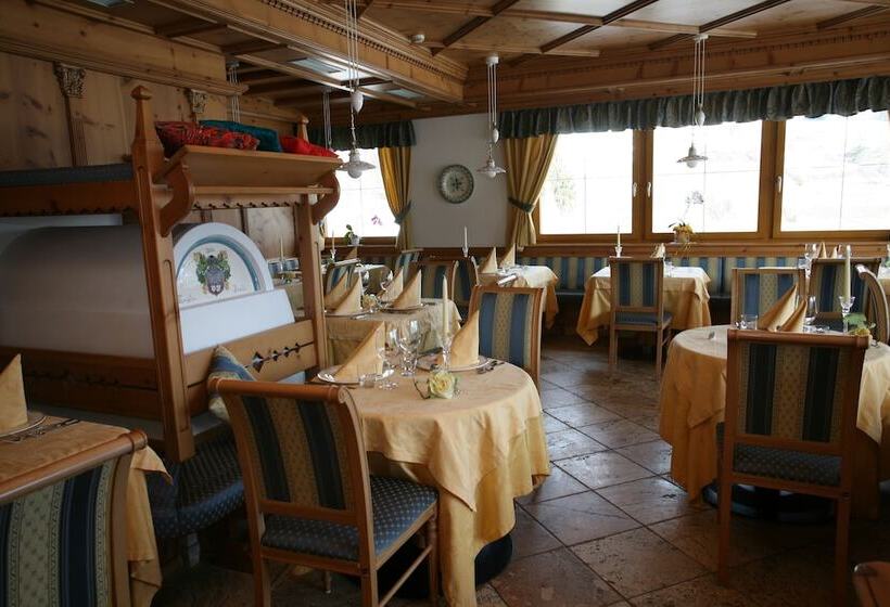 בית מלון כפרי Lagorai Resort & Spa