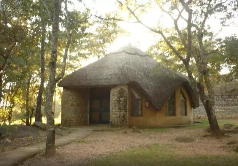 هتل Lodge At The Ancient City