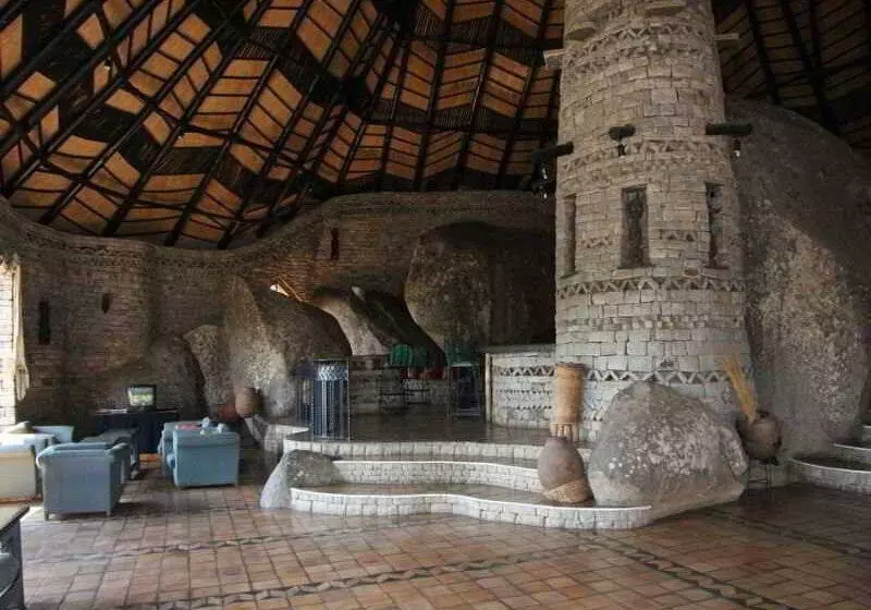 هتل Lodge At The Ancient City