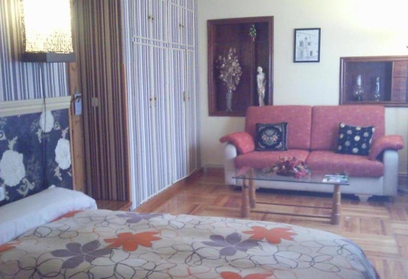 La Casona Del Abuelo Parra