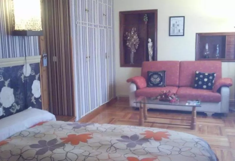 La Casona Del Abuelo Parra