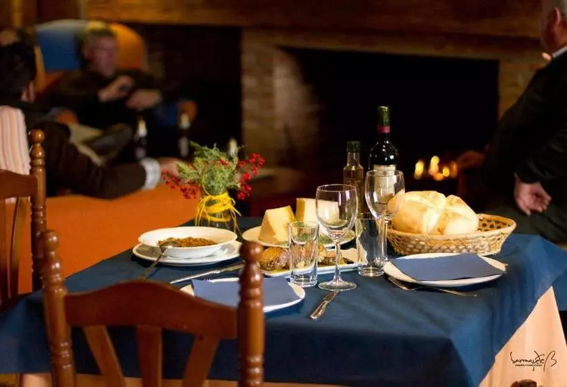 La Casona Del Abuelo Parra