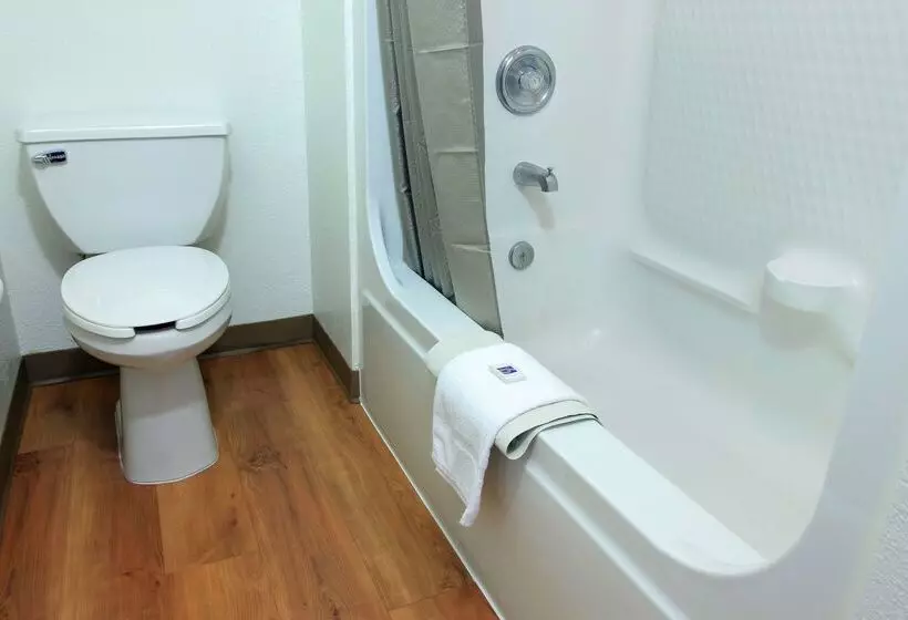 Motel 6 Old Town Scottsdale Fashion Square