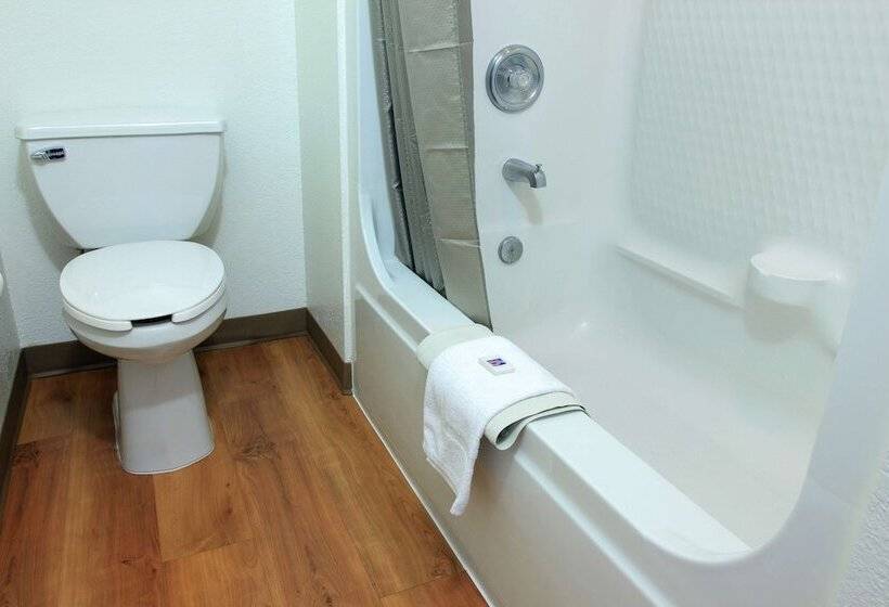 Motel 6 Old Town Scottsdale Fashion Square