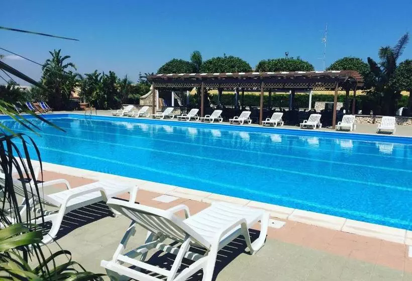 Hotel Racar