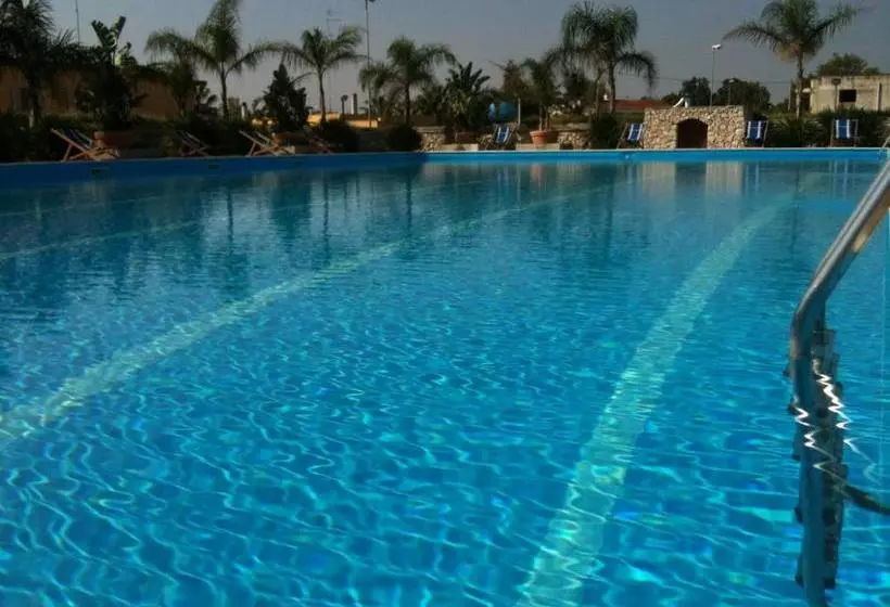 Hotel Racar