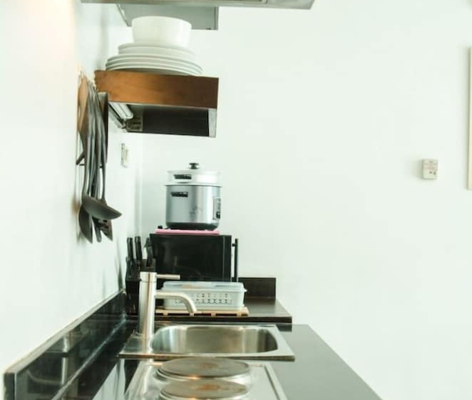 فندق صغير Lancaster Hotel By Central Flats