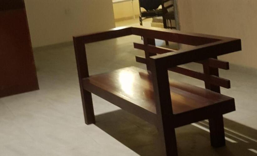 Общежитие Mount View Inn