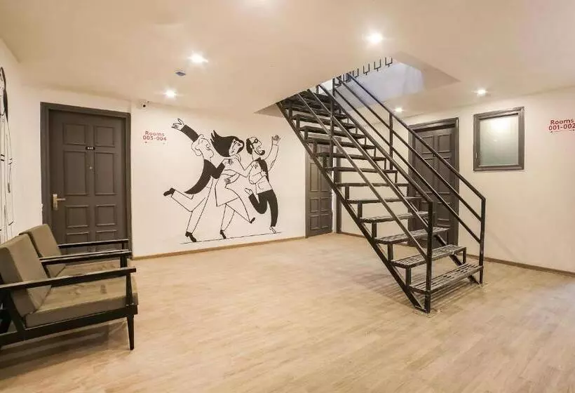 ホテル Super Townhouse Sector 46 Gurgaon Near Appu Ghar