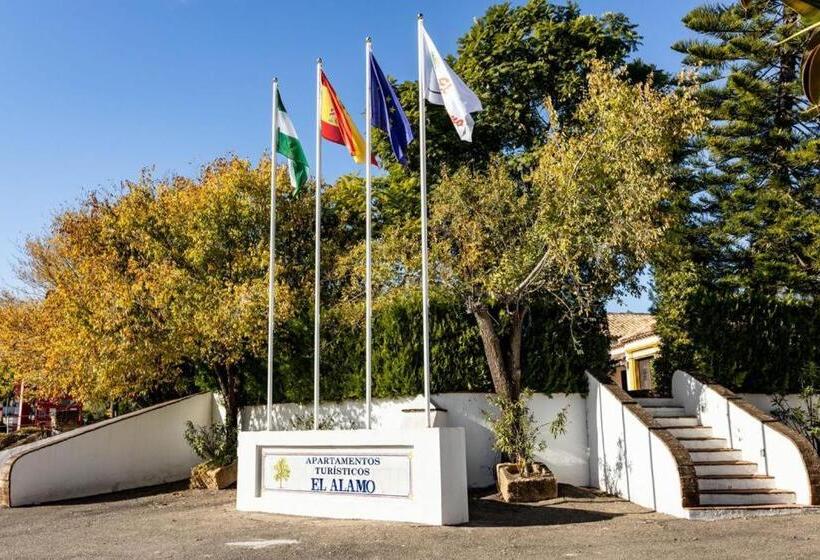 膳宿费 Complejo Turistico El álamo