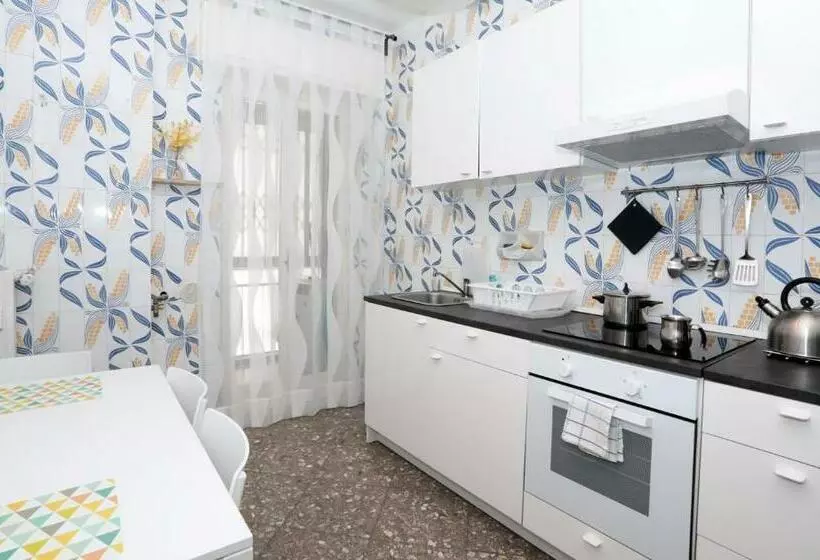 پانسیون Interno1 Bari Policlinico