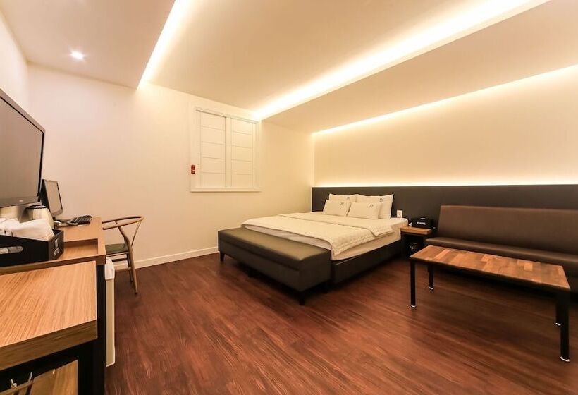 酒店 Busan Jaesongdong W