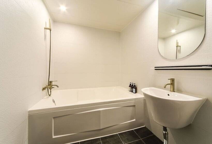 酒店 Busan Jaesongdong W