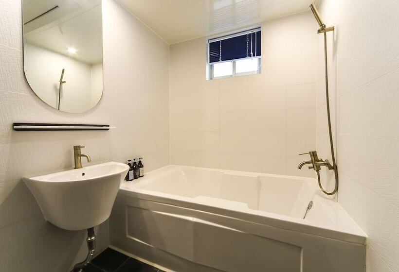 酒店 Busan Jaesongdong W