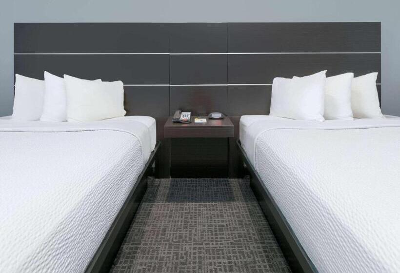 酒店 Days Inn By Wyndham Zachary La