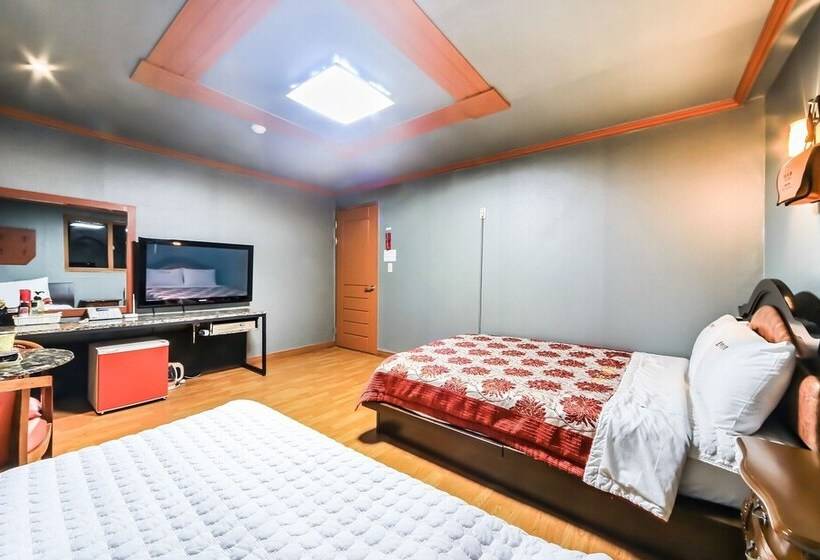 Hôtel Geojedo Gohyeon Manhattan