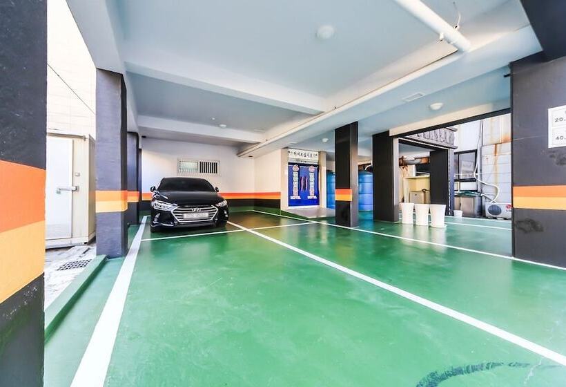 Hôtel Geojedo Gohyeon Manhattan