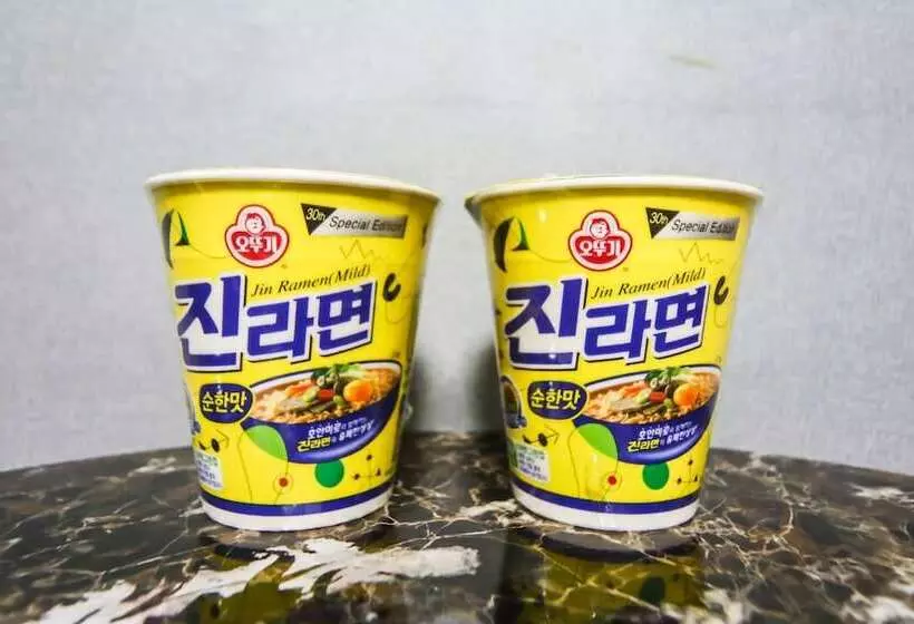 هتل Geojedo Gohyeon Manhattan