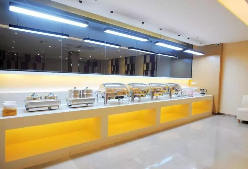 Lavande Hotel Gulin Railway Station Shangzhi Alley