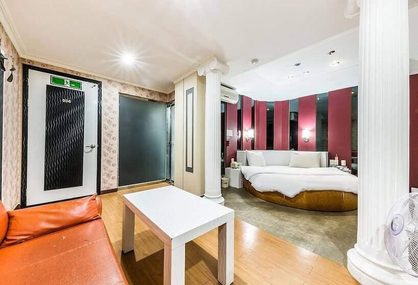 مُتل Gangnam Bnn