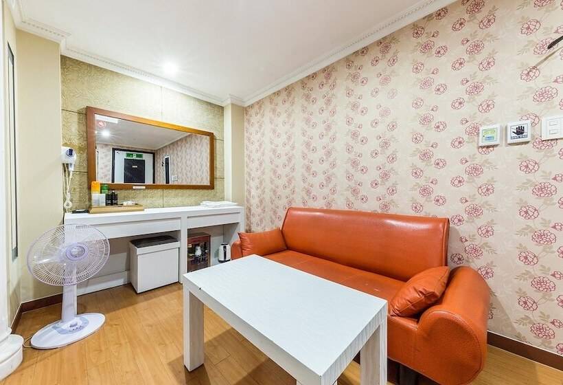 مُتل Gangnam Bnn