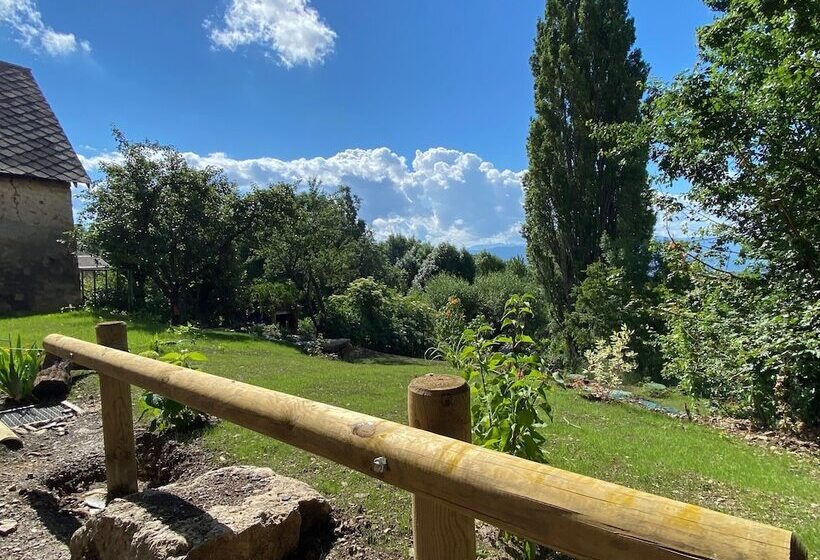 پانسیون La Petite Maison Basse Corréo