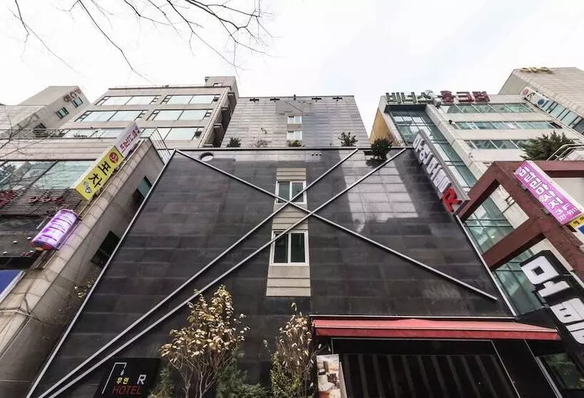 هتل Bucheon  R