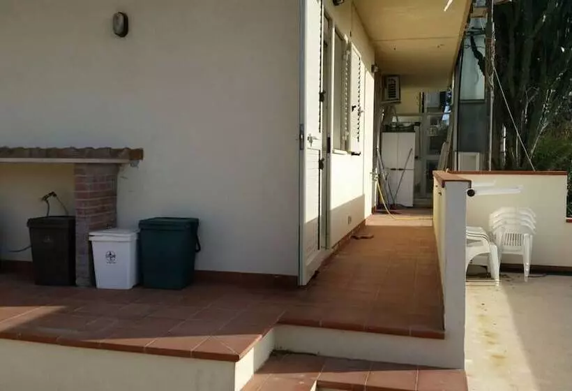 ホテル Erice Beach: Ulixe S Lodge In Erice
