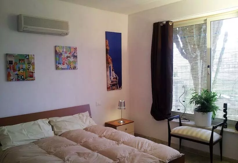 ホテル Erice Beach: Ulixe S Lodge In Erice