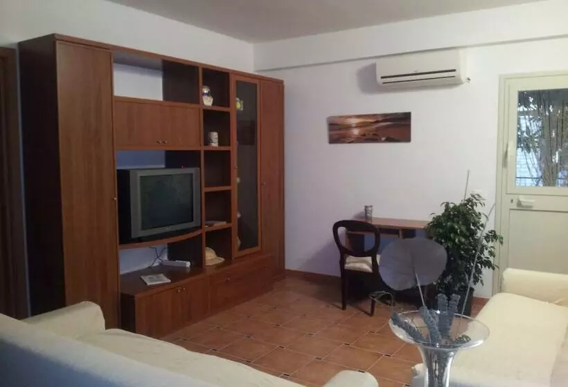 ホテル Erice Beach: Ulixe S Lodge In Erice