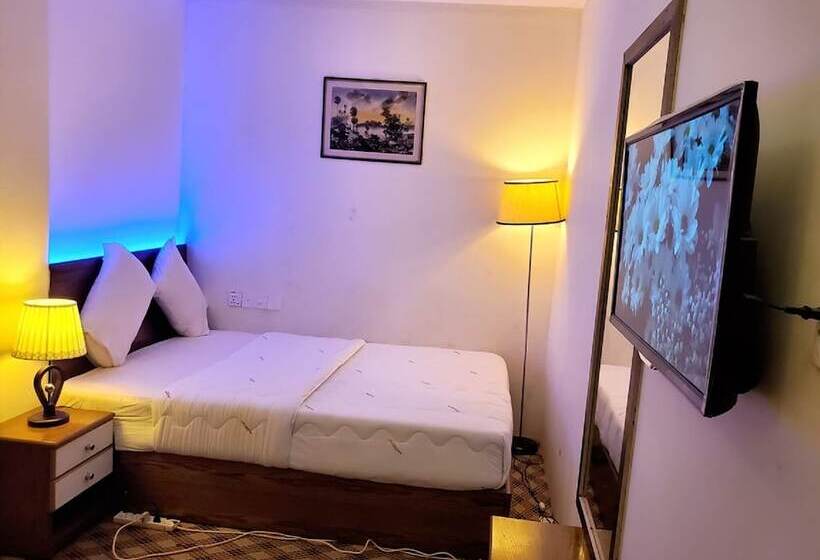 هتل Holy City Ltd