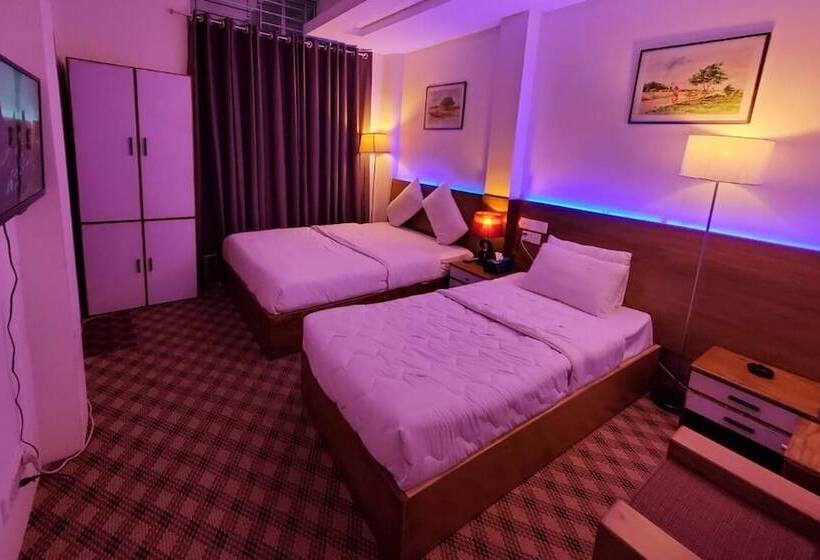 هتل Holy City Ltd