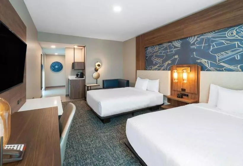 ホテル La Quinta Inn & Suites By Wyndham Nashville Downtown Stadium
