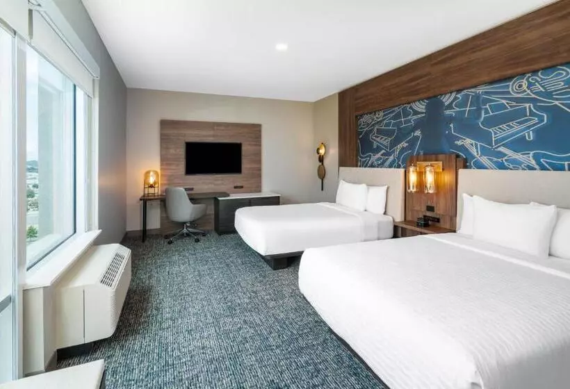 ホテル La Quinta Inn & Suites By Wyndham Nashville Downtown Stadium