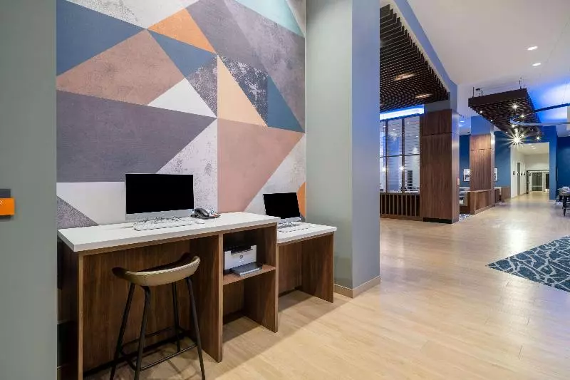 ホテル La Quinta Inn & Suites By Wyndham Nashville Downtown Stadium